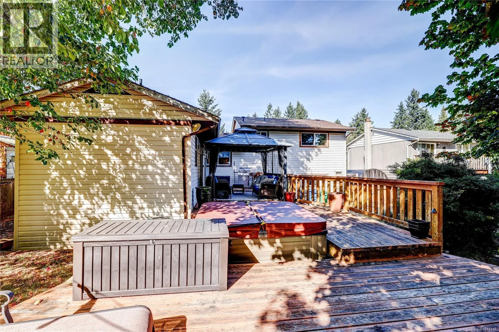 3791 Uplands Dr