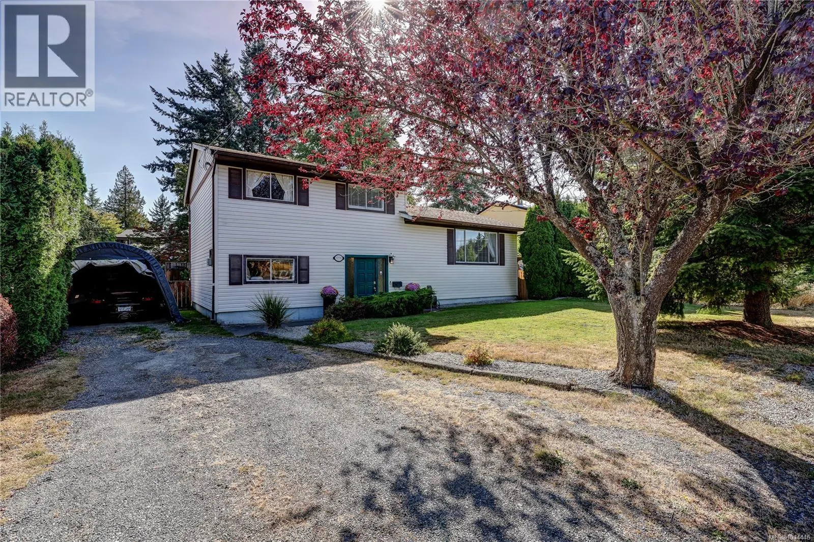 3791 Uplands Dr