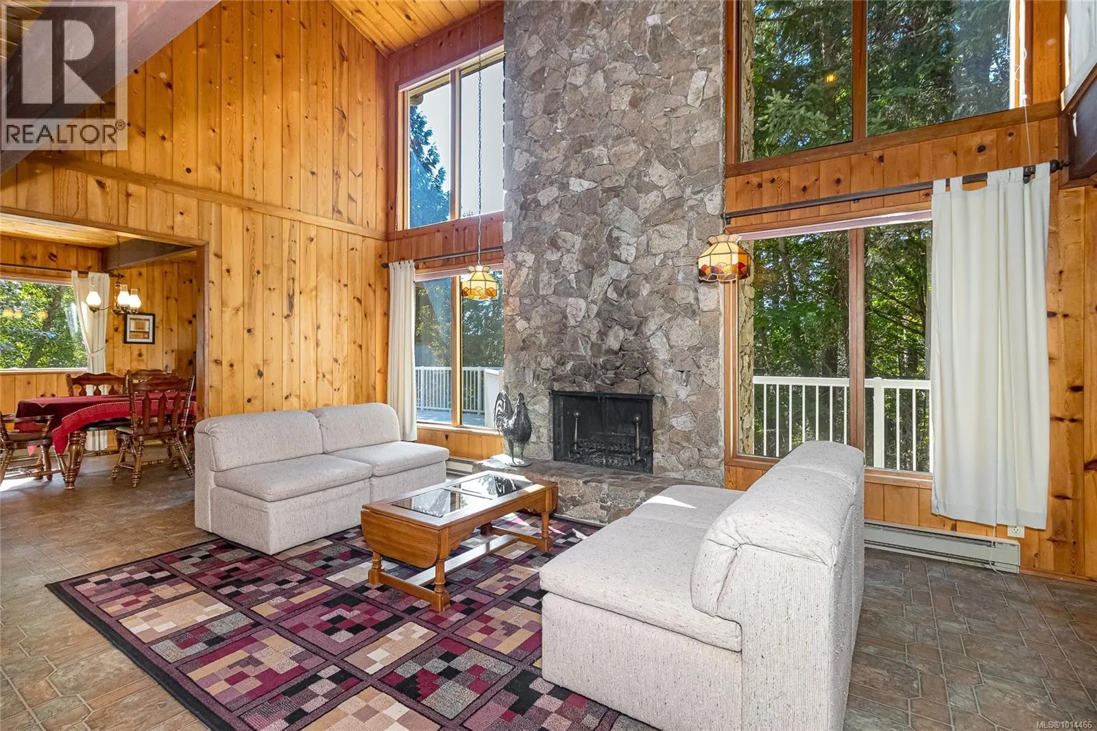 11379 West Saanich Rd