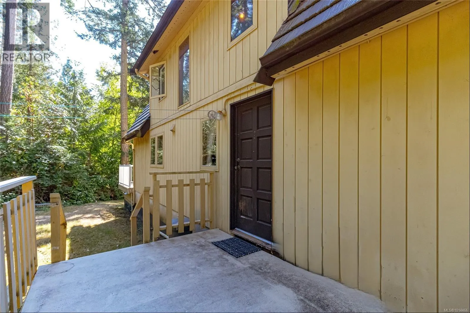11379 West Saanich Rd