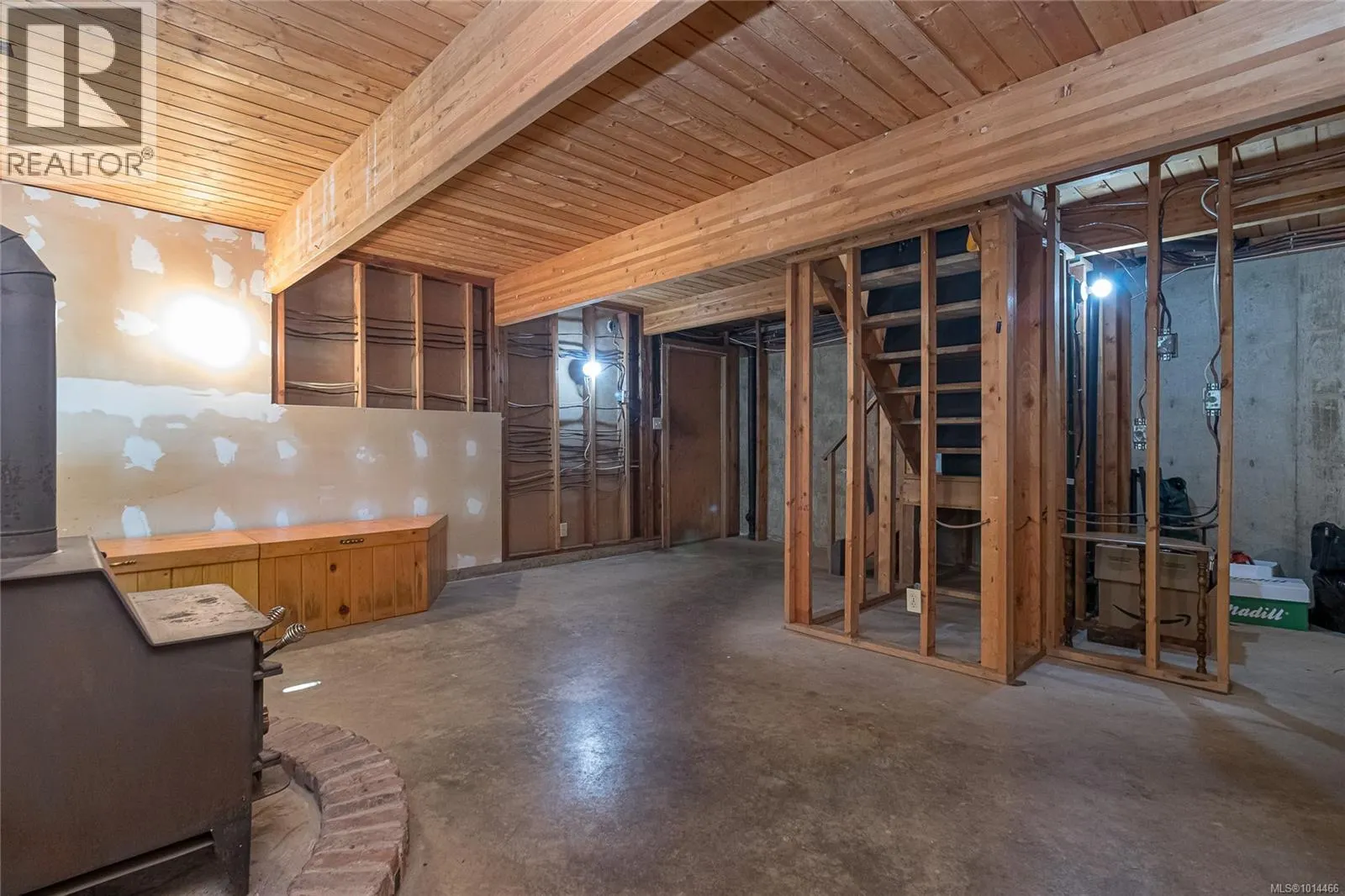 11379 West Saanich Rd