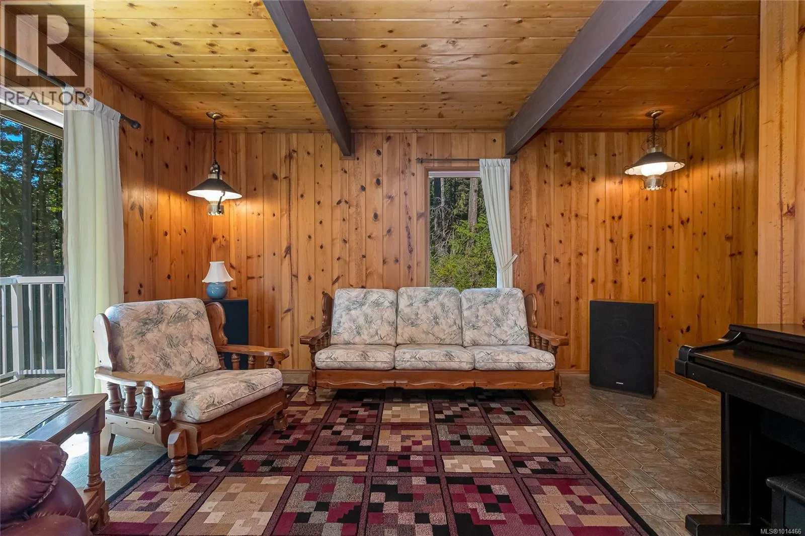 11379 West Saanich Rd