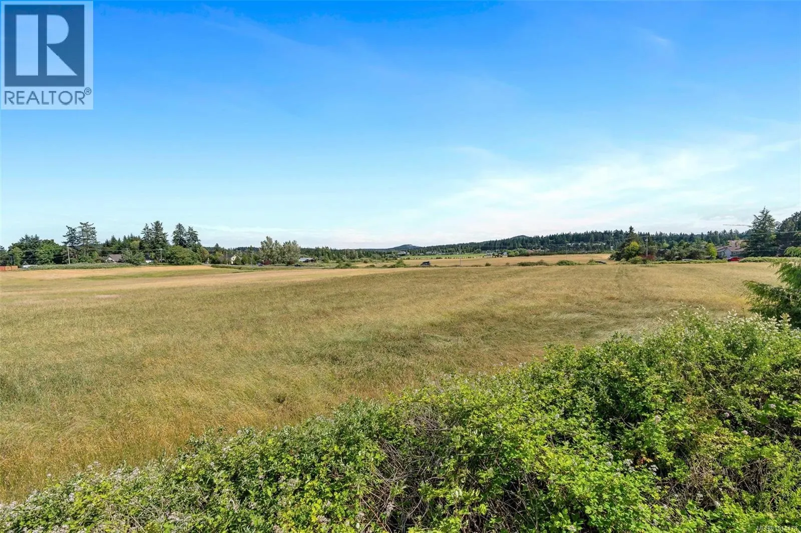 10 7847 East Saanich Rd