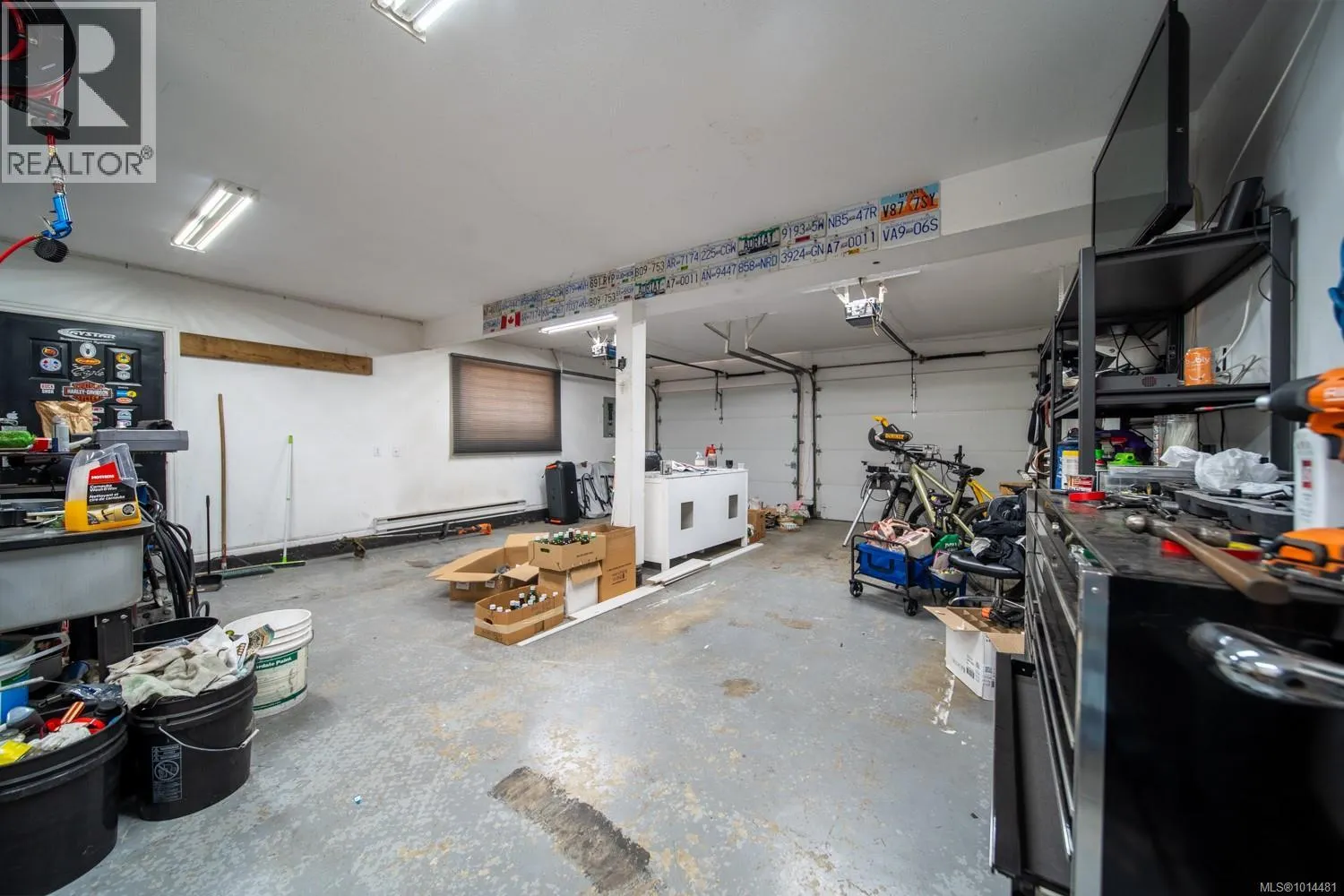 2134 Yellow Point Rd