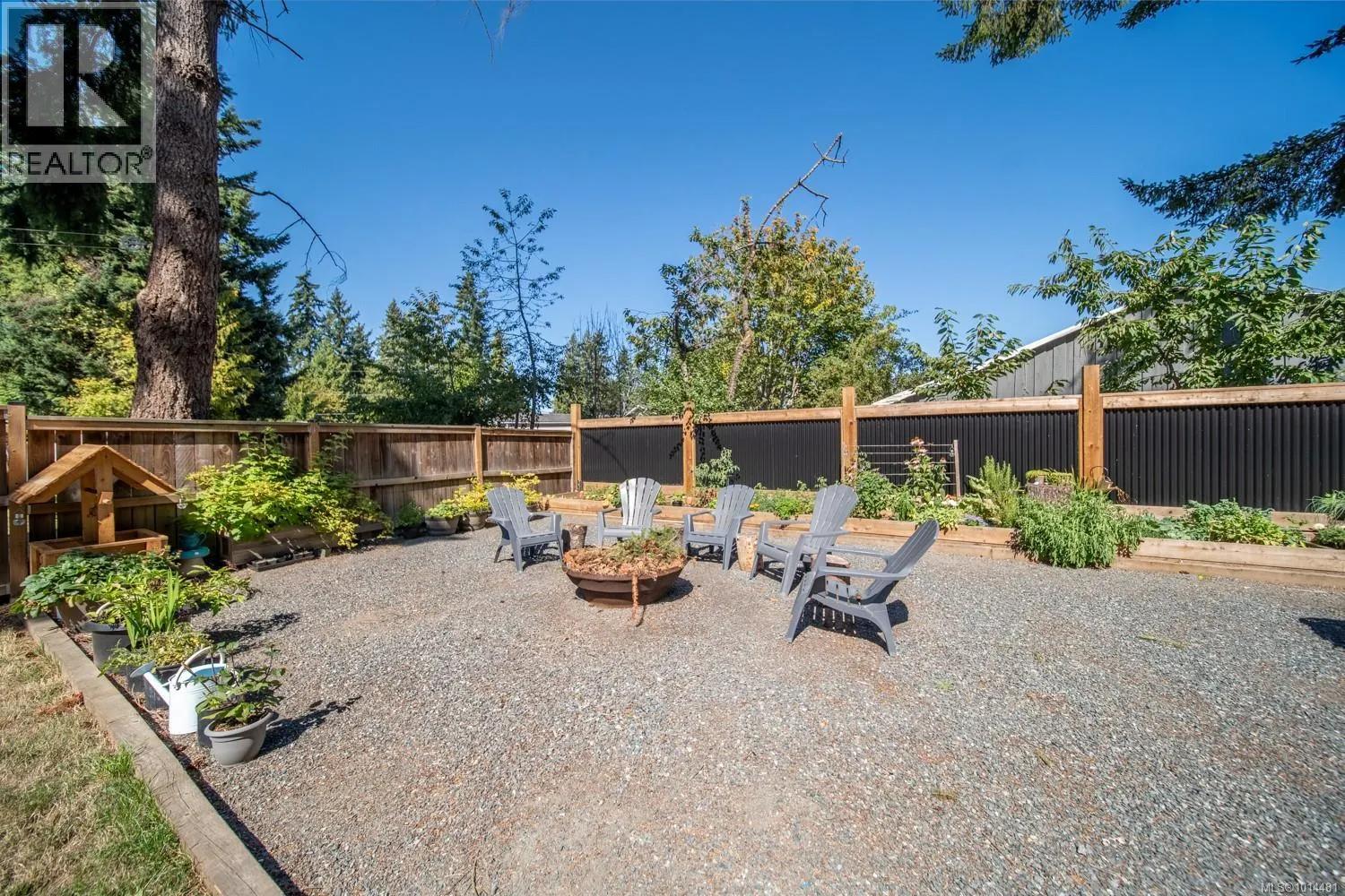 2134 Yellow Point Rd