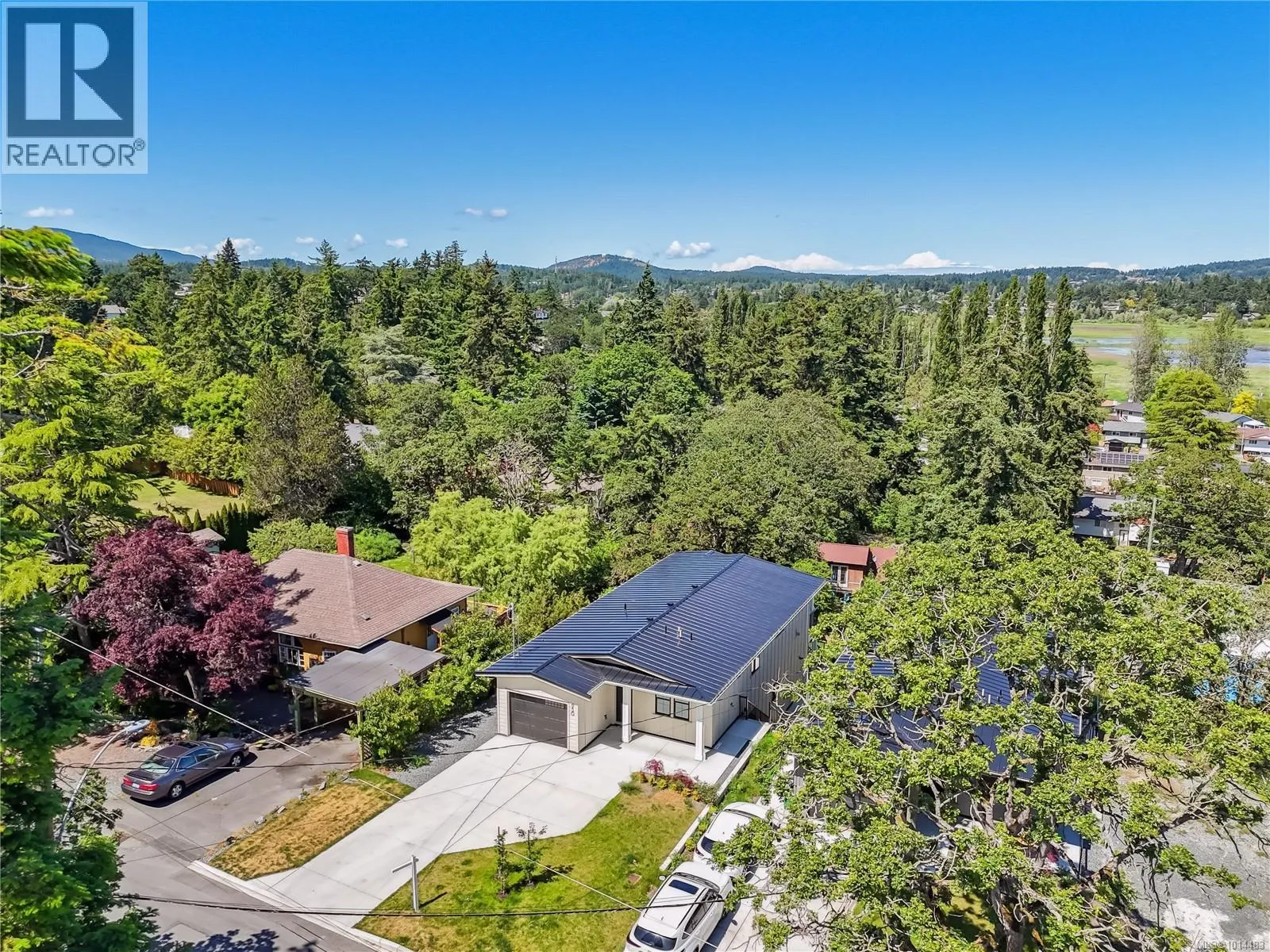 950 Tulip Ave