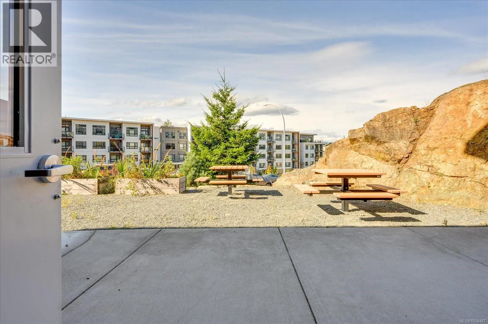 102 4820 Cedar Ridge Pl