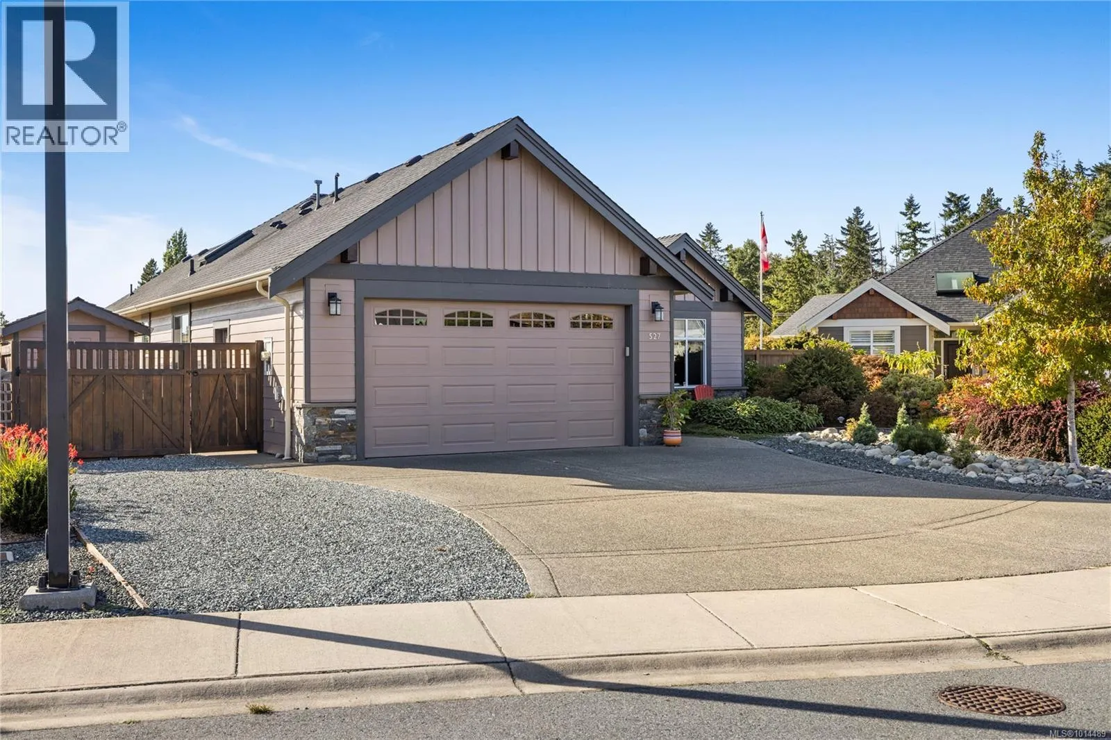 527 Ridgefield Dr