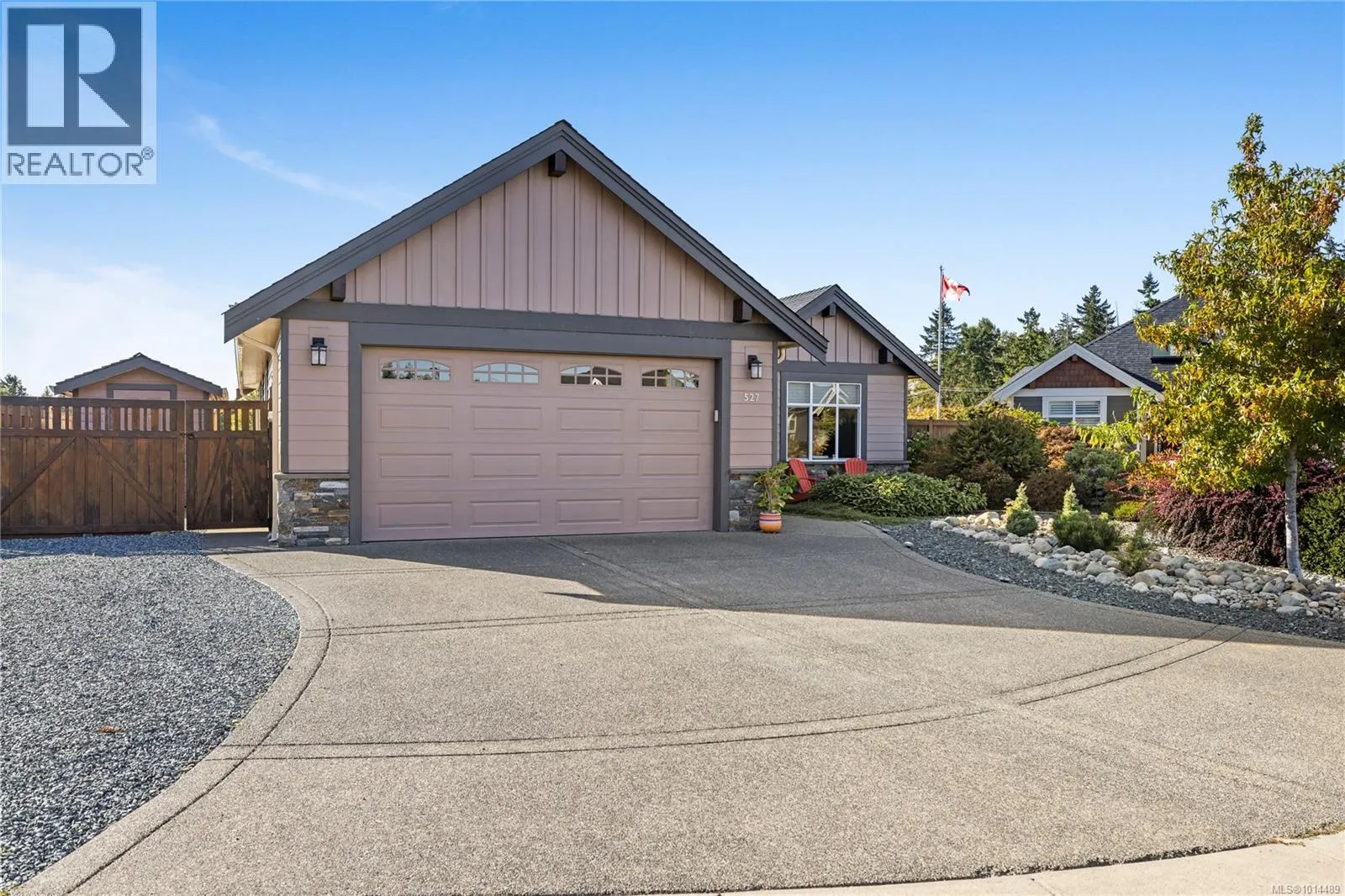 527 Ridgefield Dr