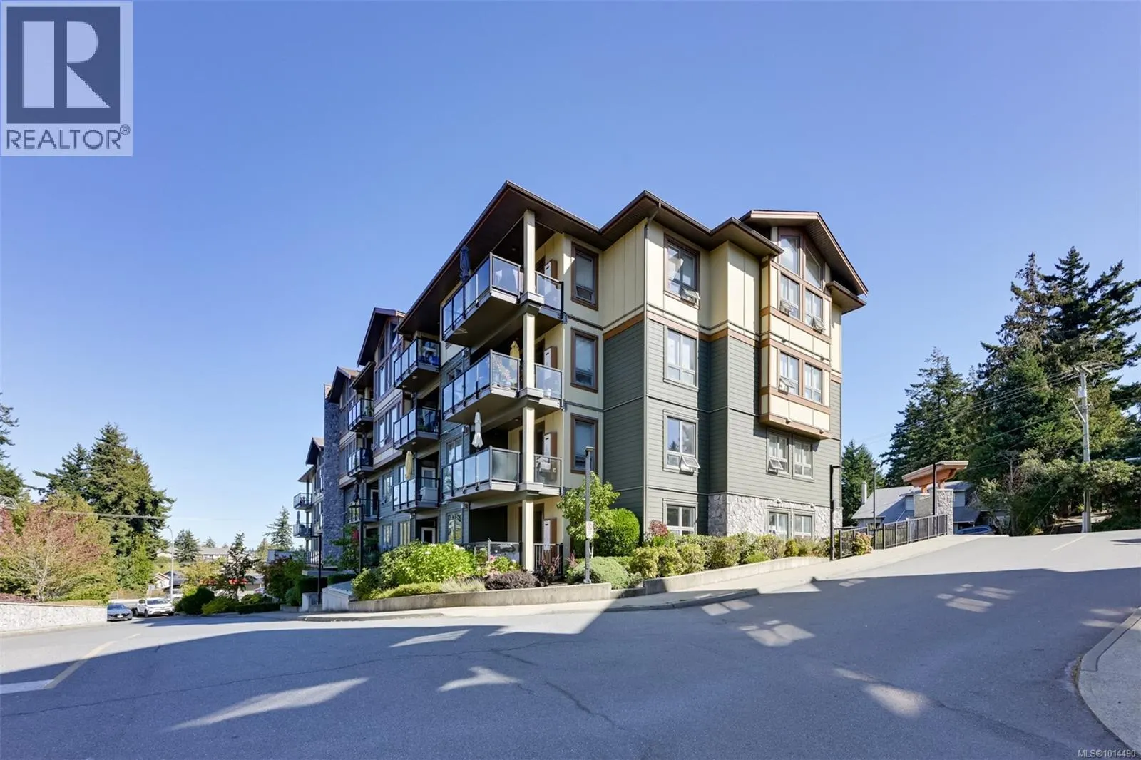 101 3210 Jacklin Rd