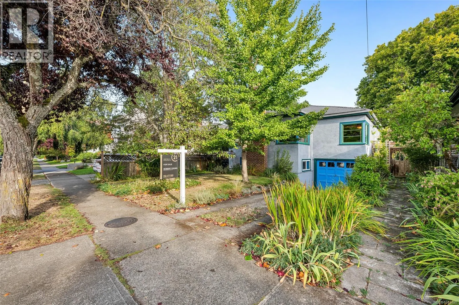 1166 Burdett Ave