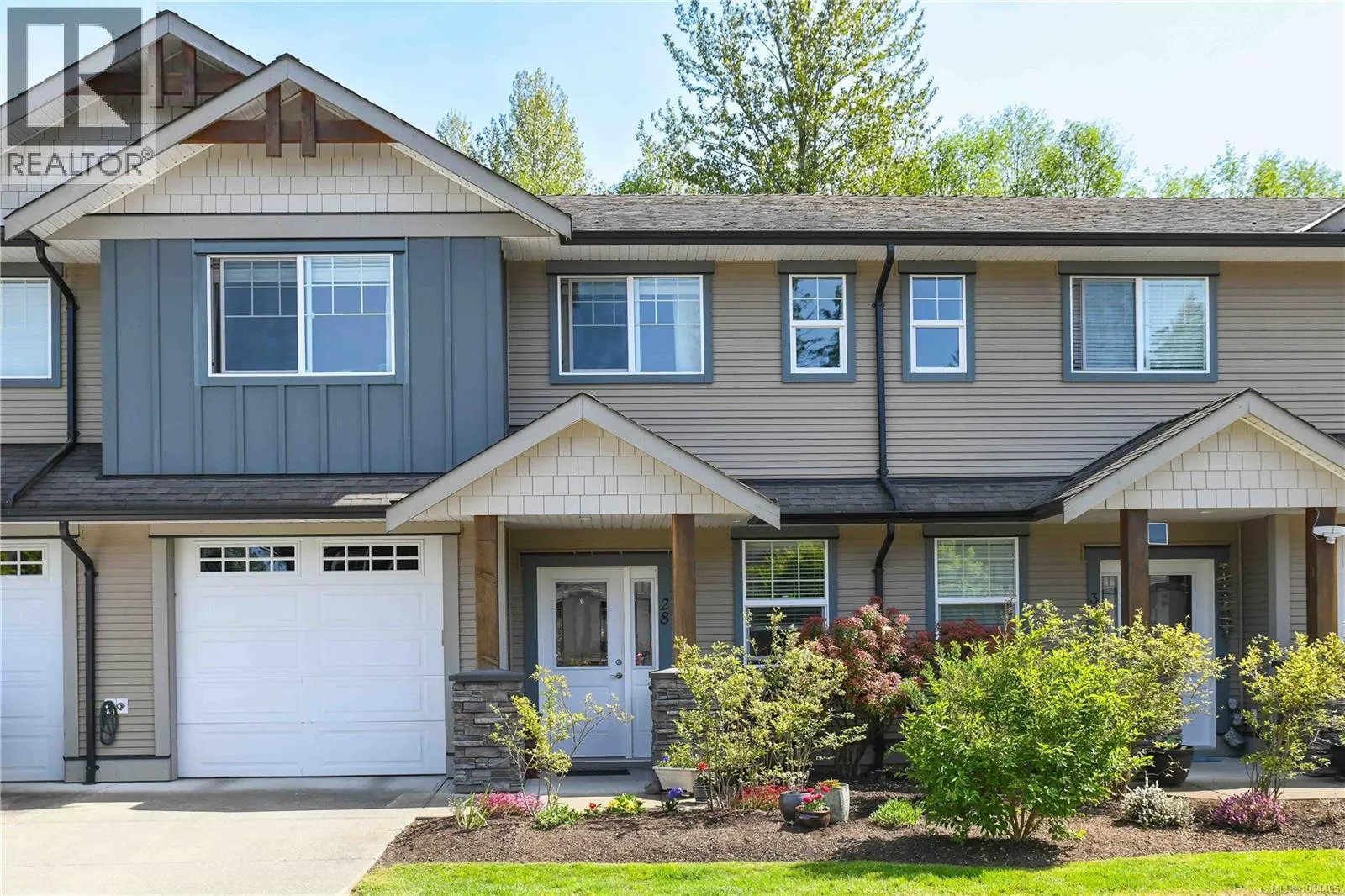 28 2112 Cumberland Rd