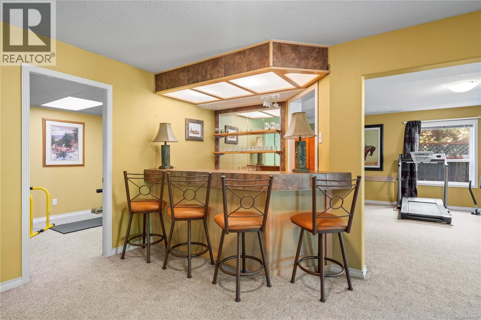 514 Country Club Dr