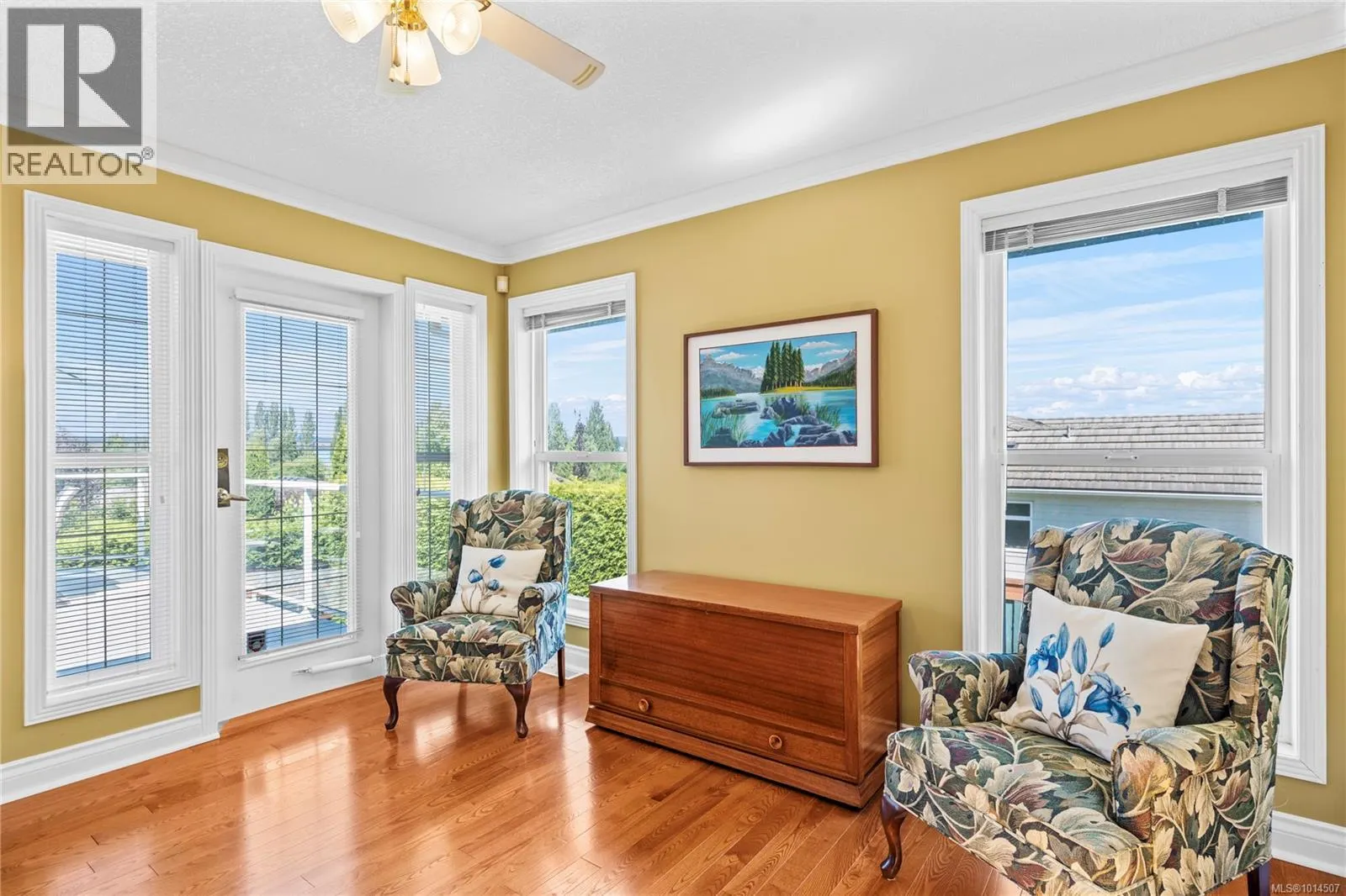 514 Country Club Dr