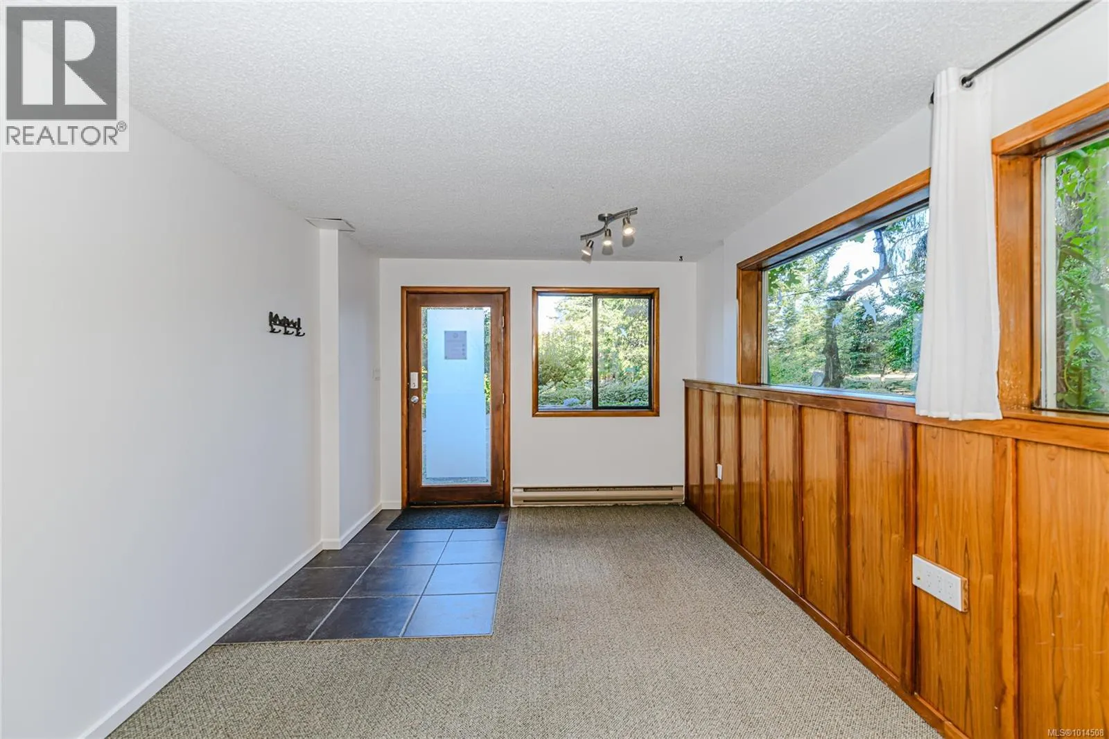 198 Saltspring Way