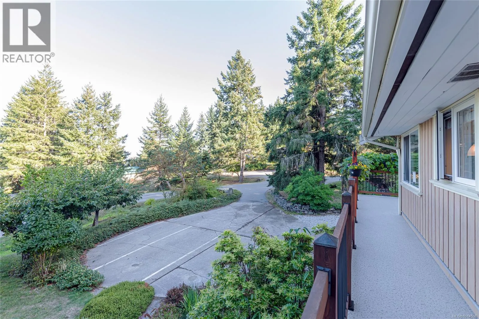 198 Saltspring Way