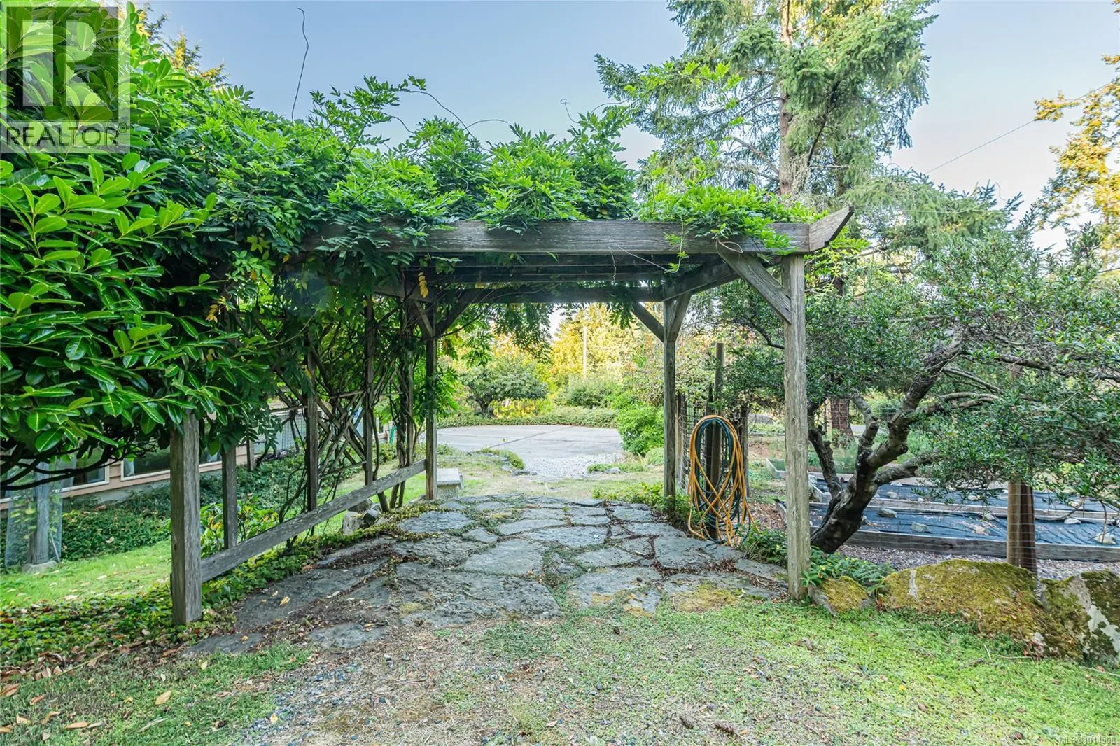 198 Saltspring Way