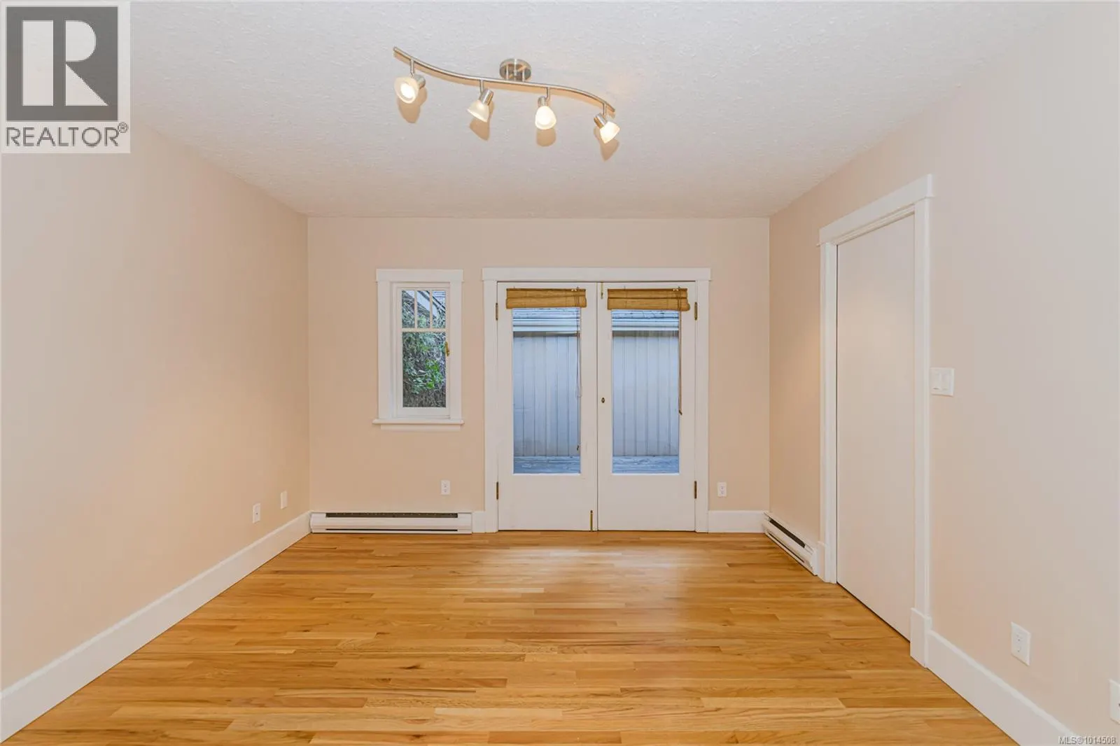 198 Saltspring Way