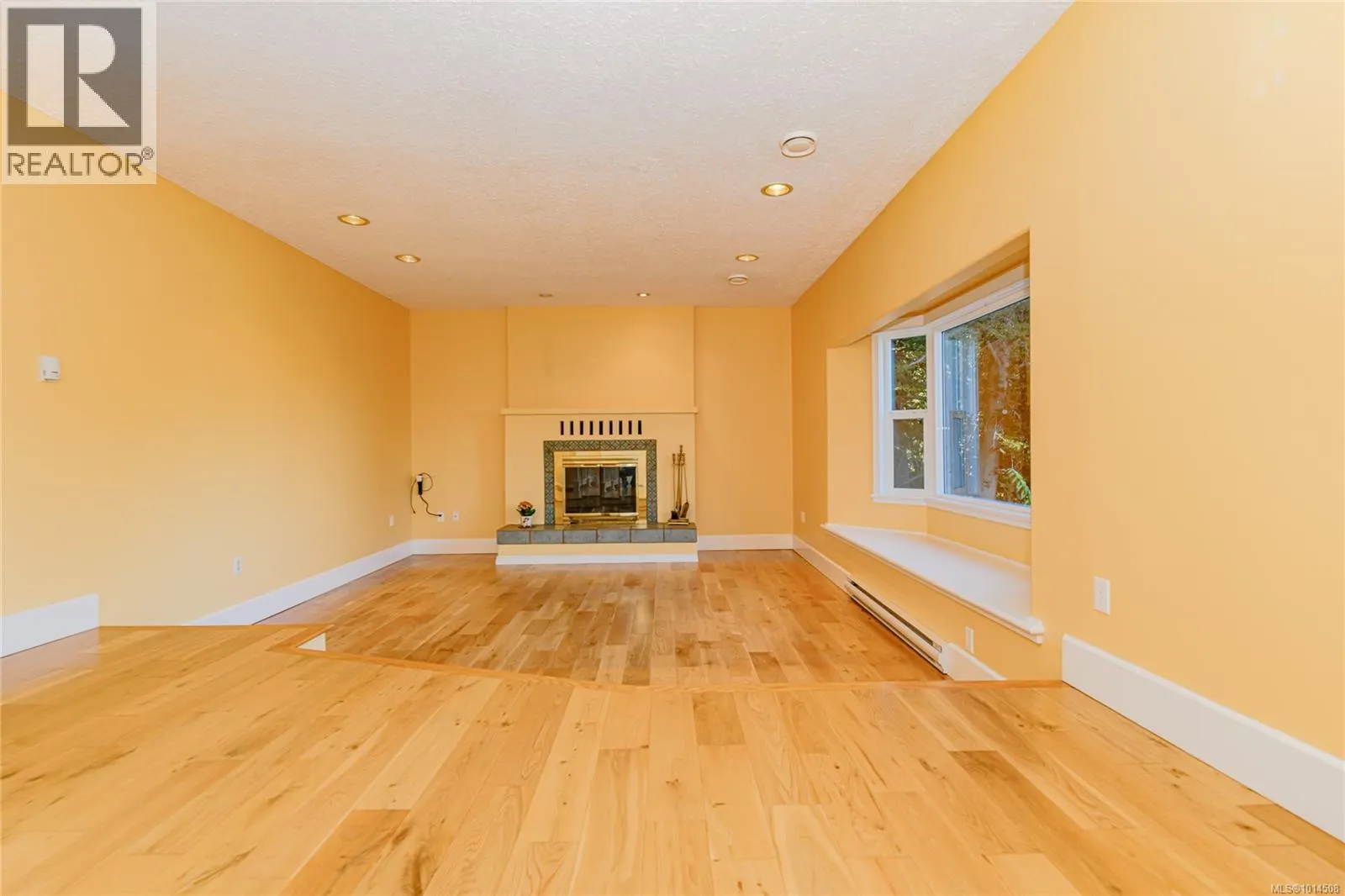 198 Saltspring Way