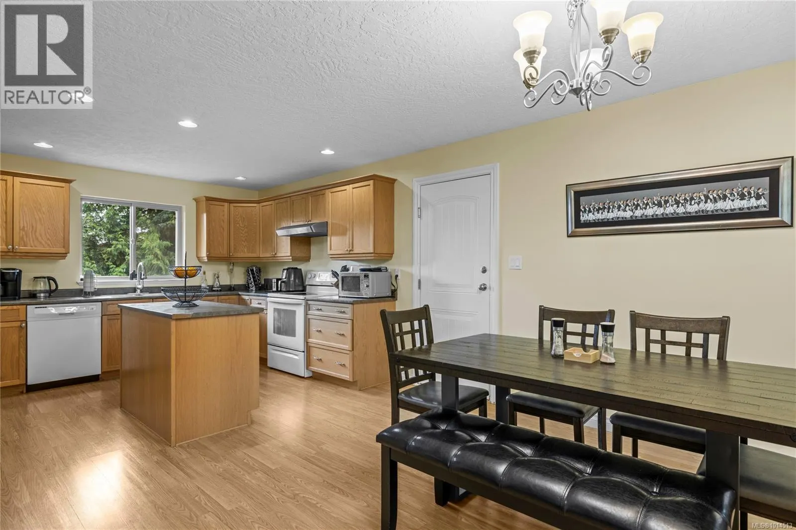 1738 Martini Way