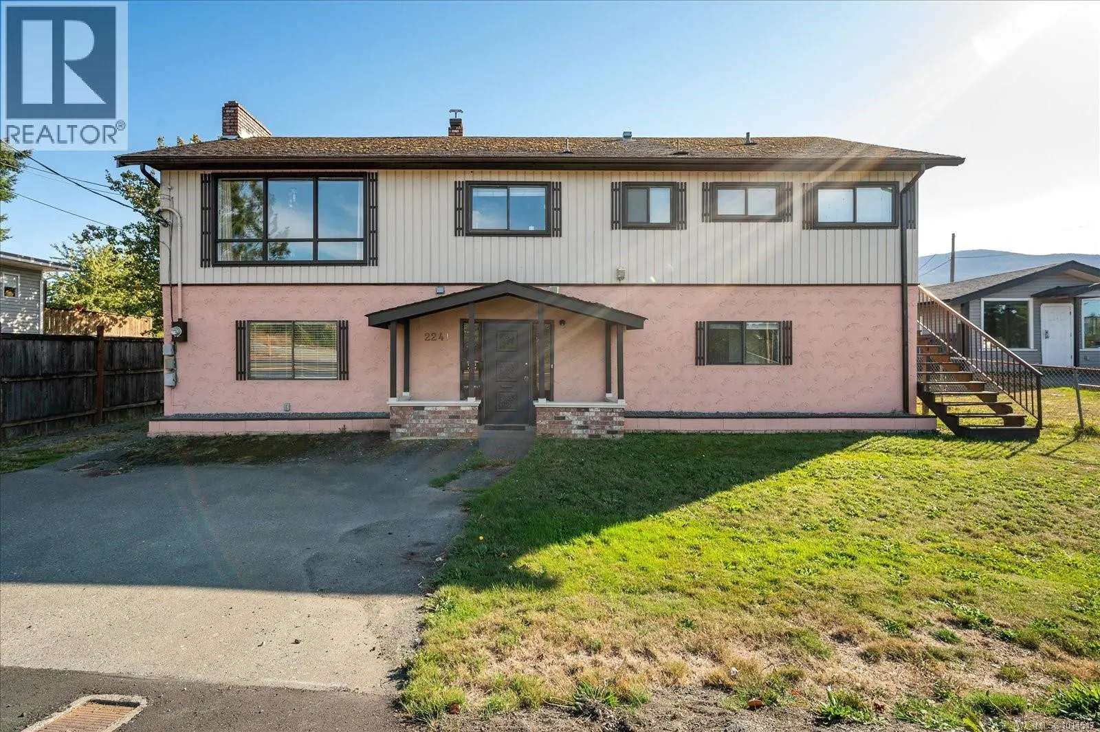 2241 Northfield Rd