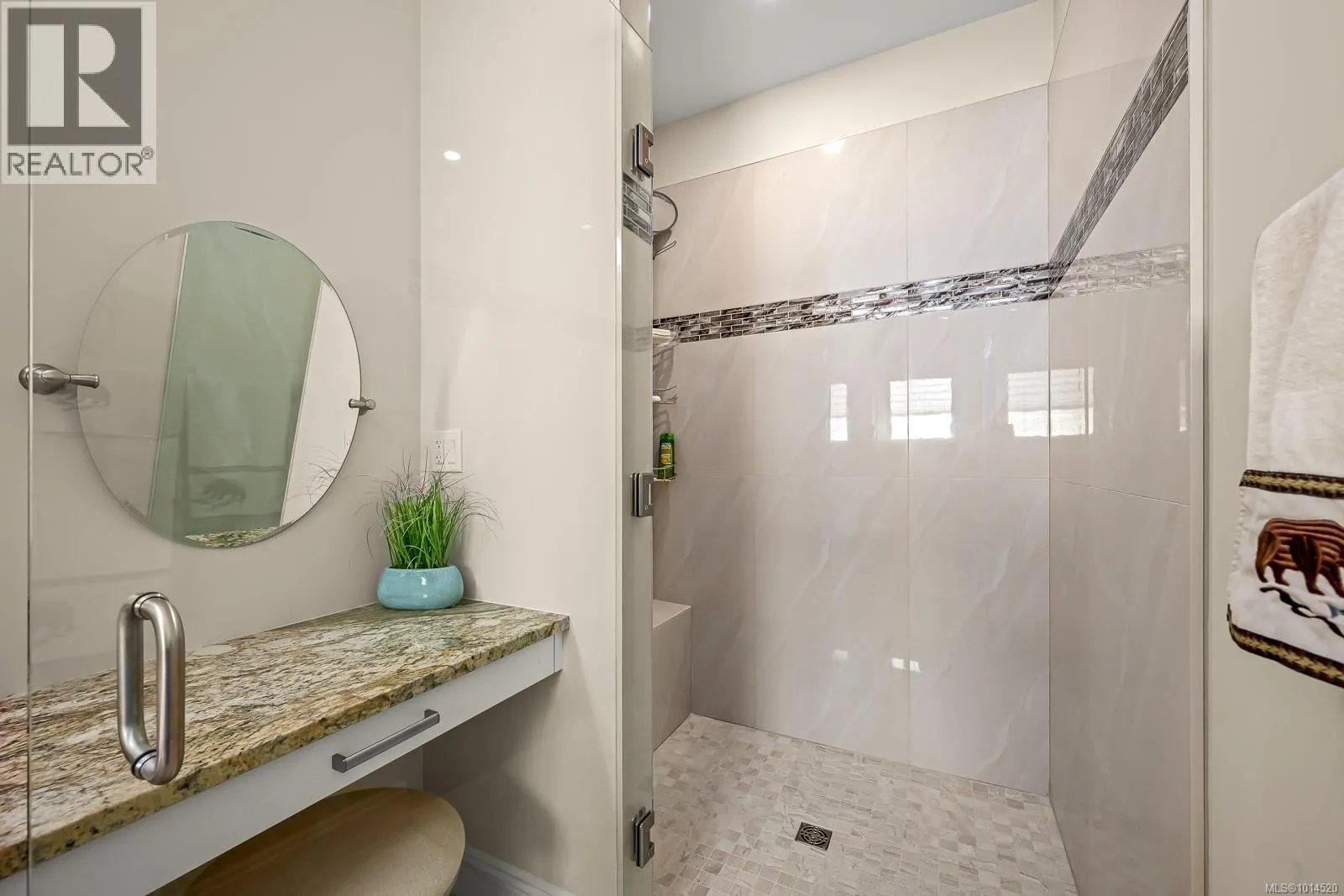 2560 Sheffield Cres