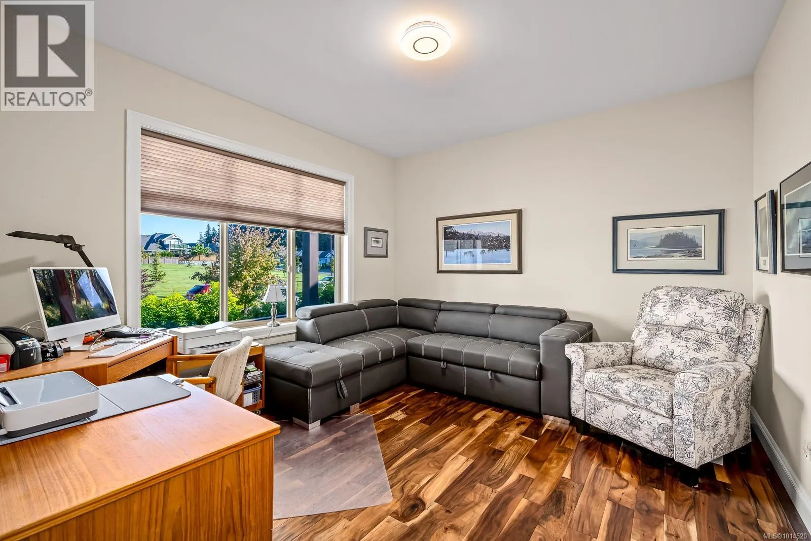 2560 Sheffield Cres
