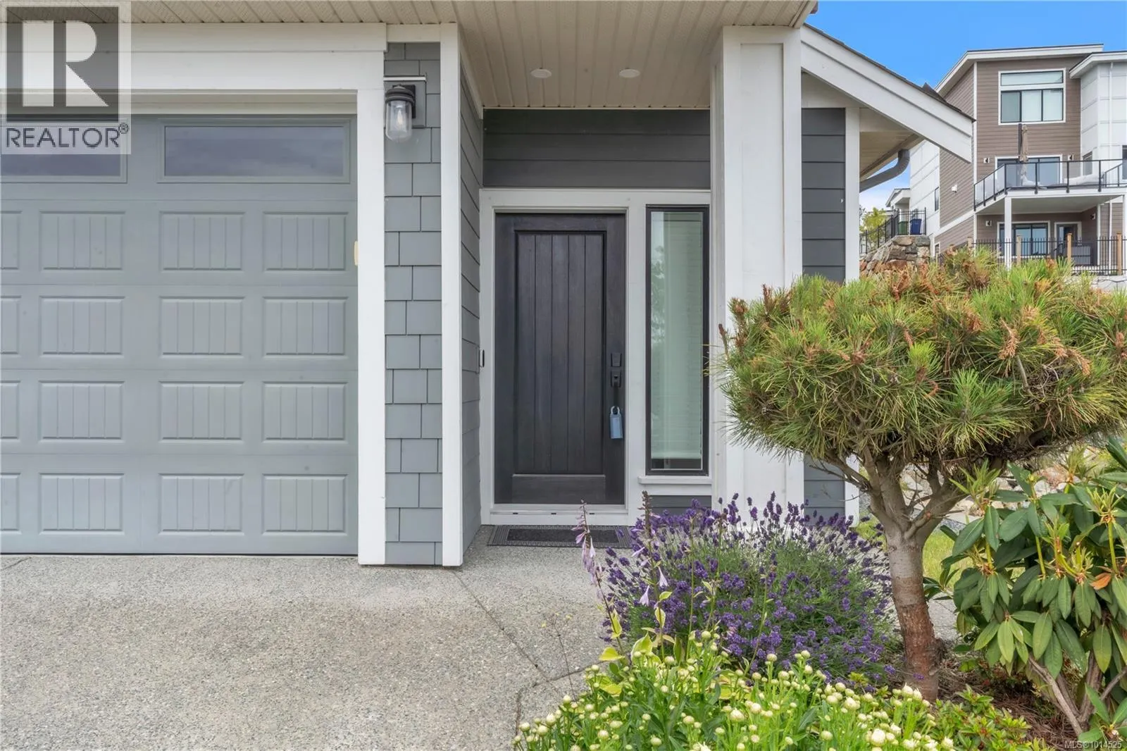 1332 Flint Ave