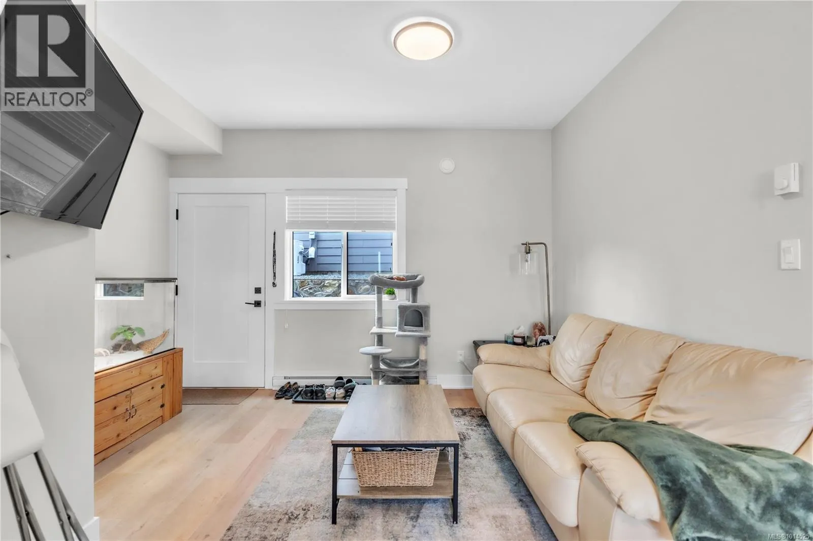 1332 Flint Ave