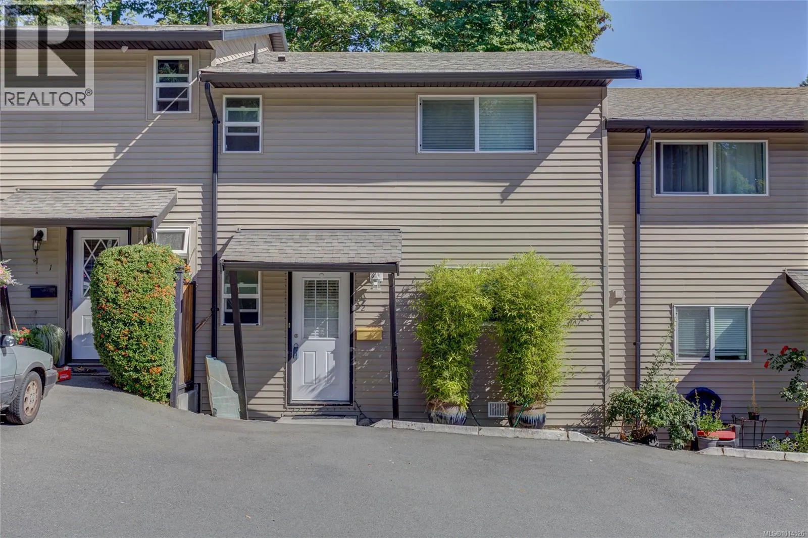 2 3025 Cowichan Lake Rd