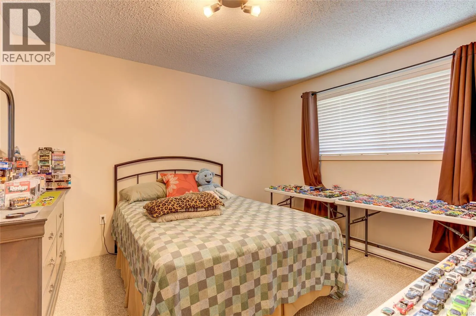 2 3025 Cowichan Lake Rd