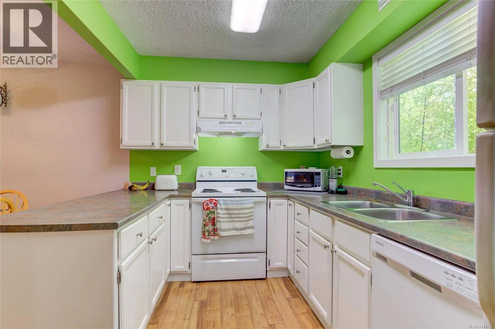 2 3025 Cowichan Lake Rd