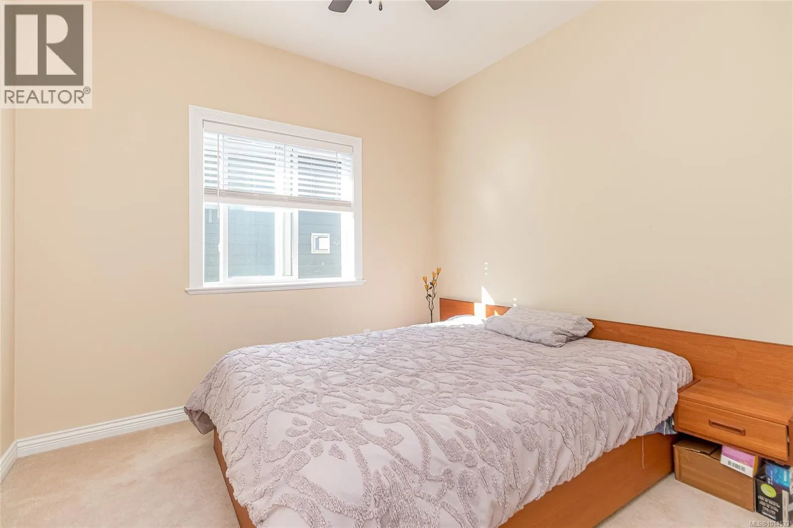 6593 Kestrel Cres
