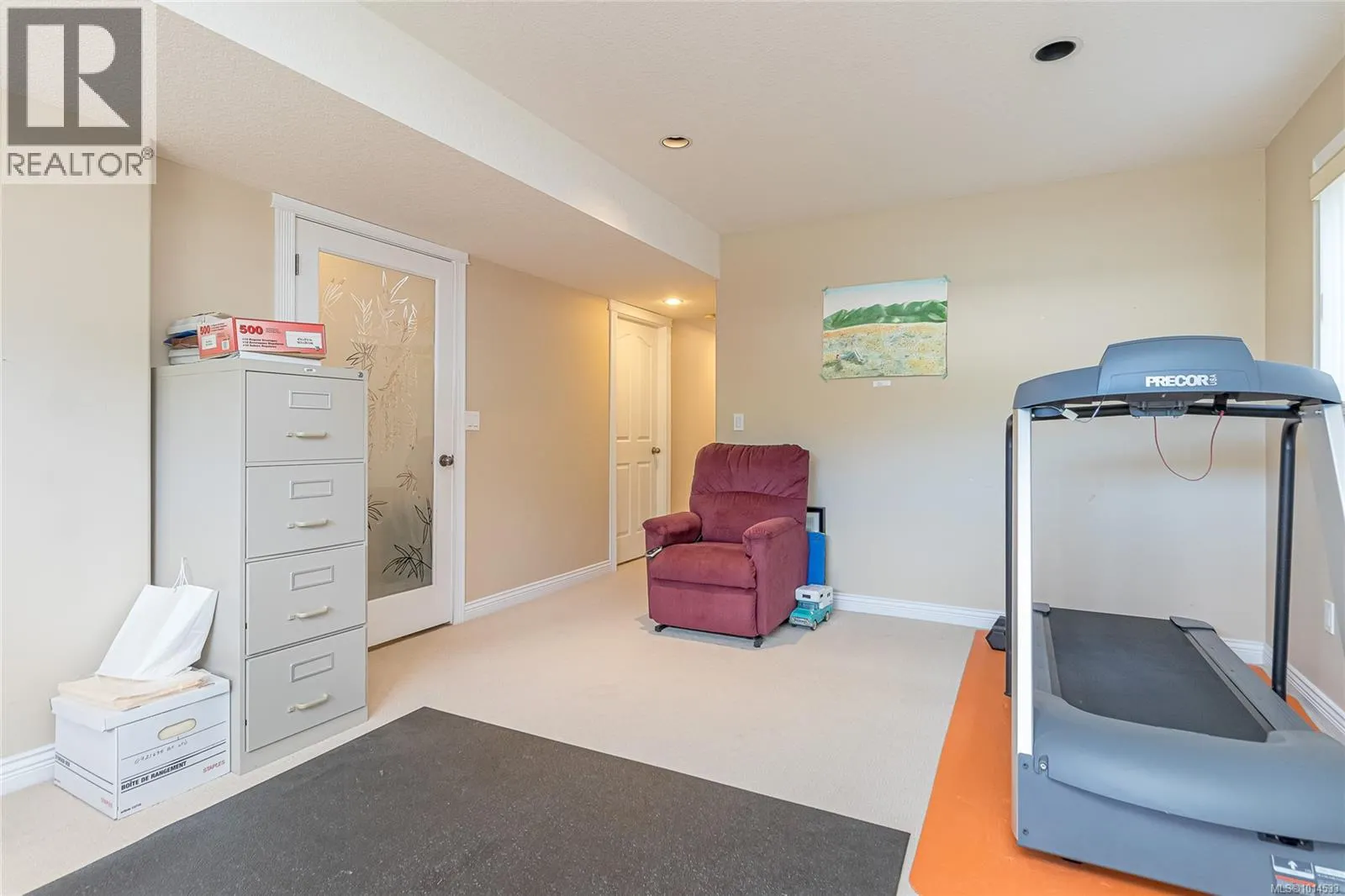6593 Kestrel Cres