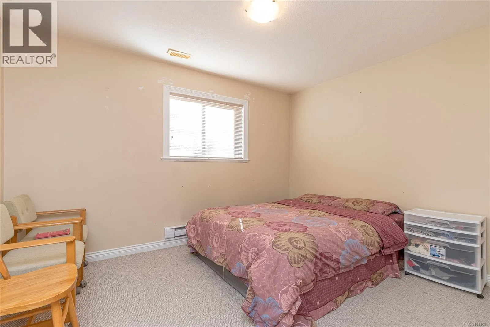 6593 Kestrel Cres