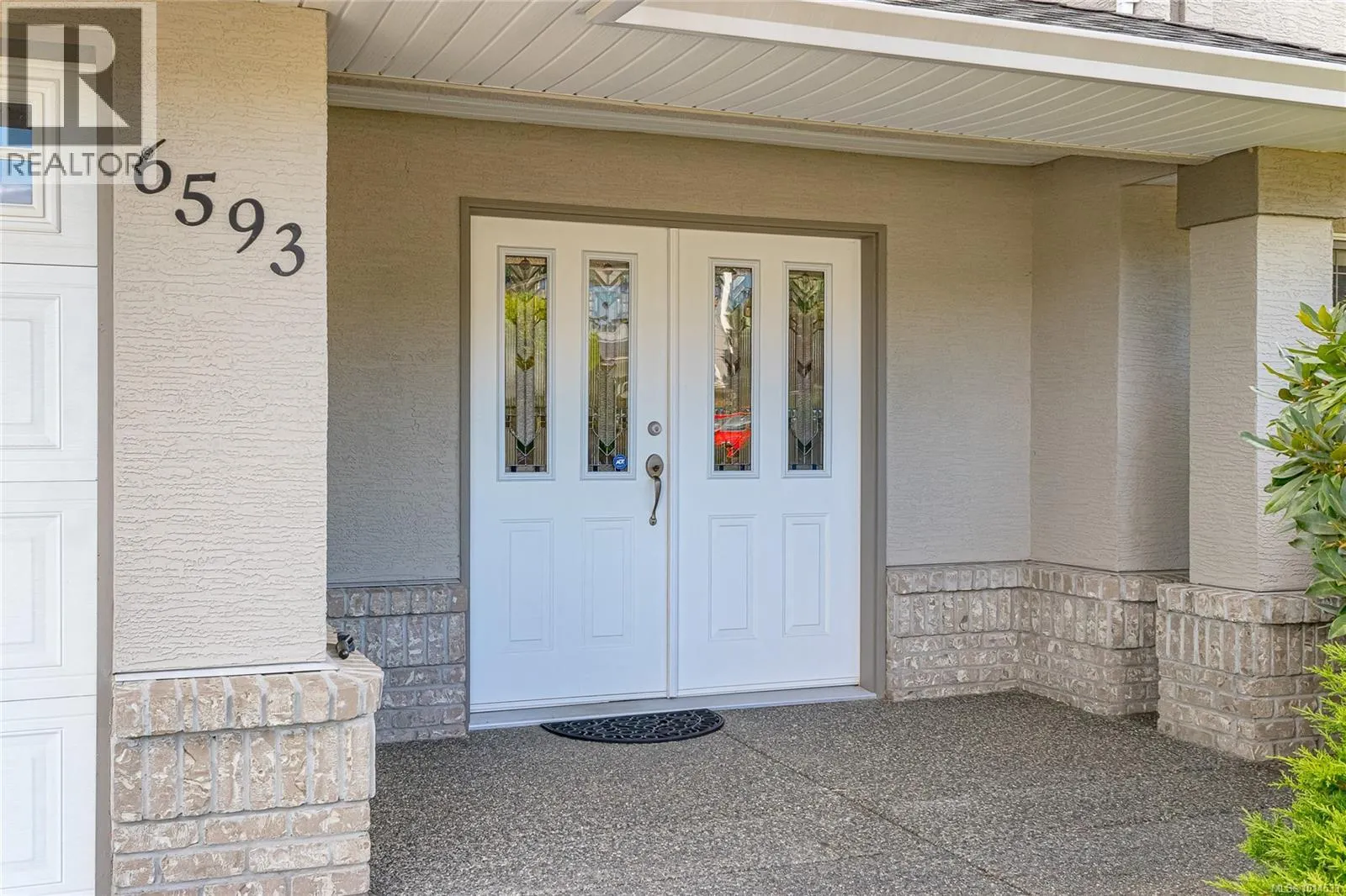 6593 Kestrel Cres