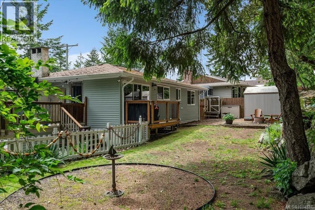 3240 Crystal Pl