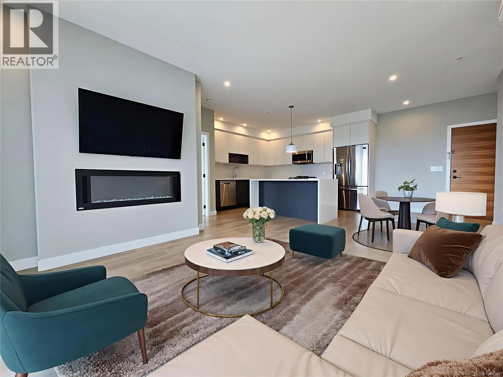 513 967 Whirlaway Cres