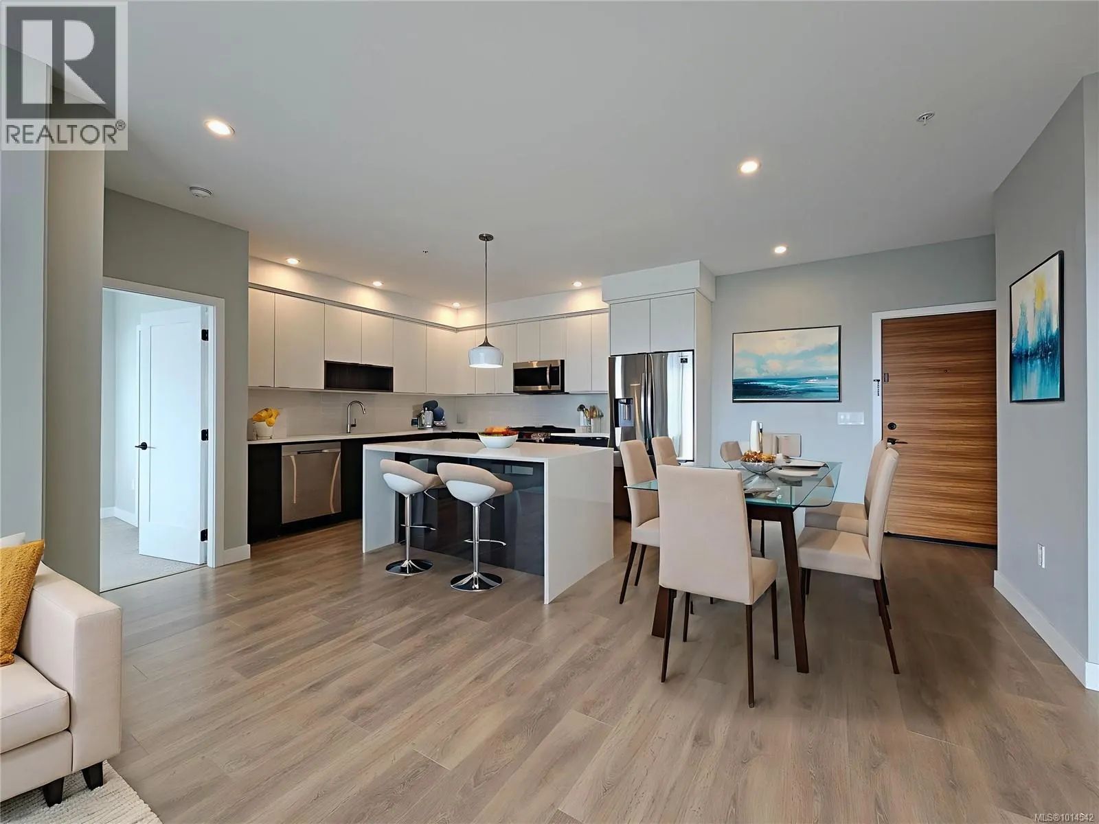513 967 Whirlaway Cres