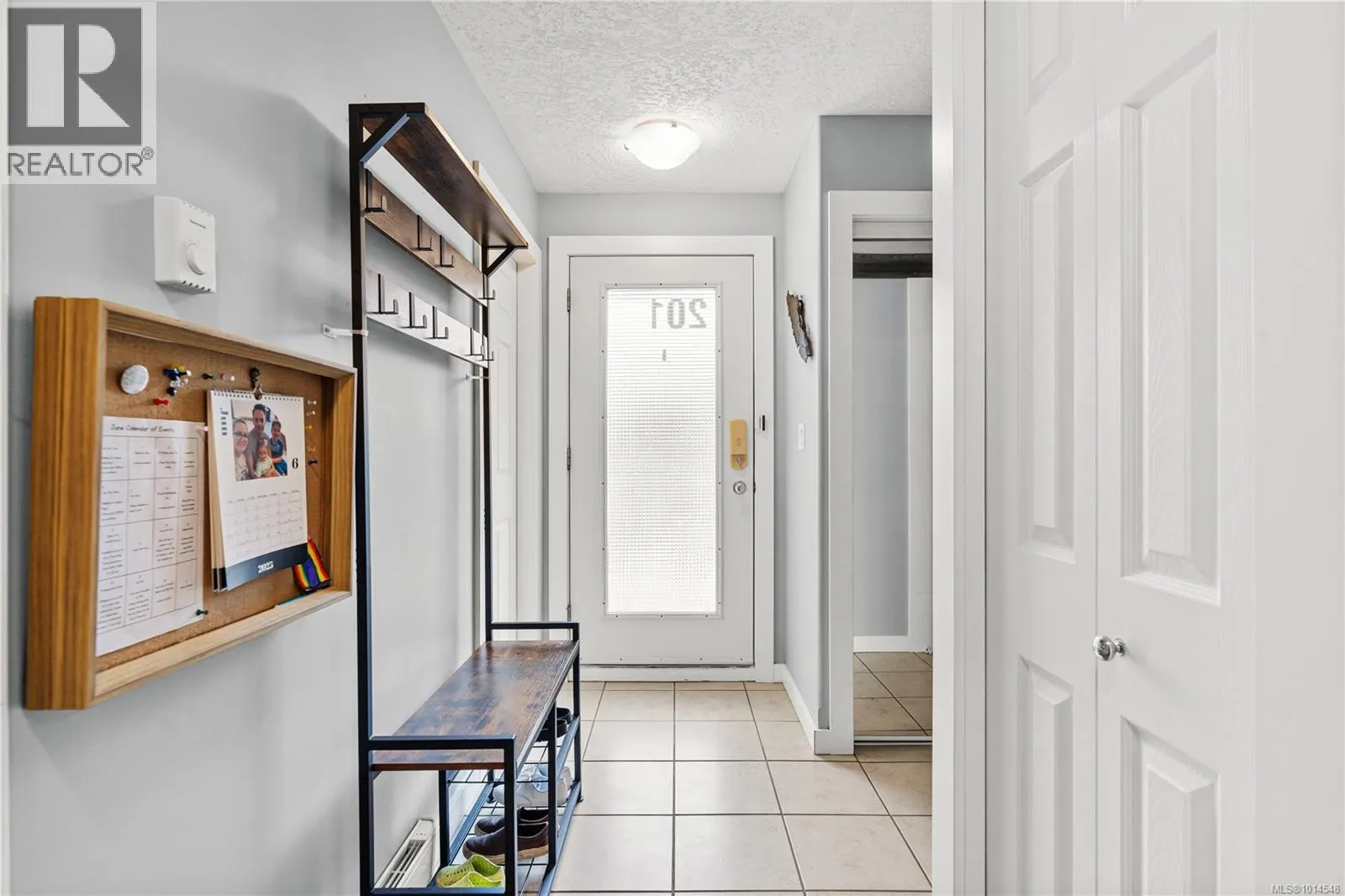 201 908 Brock Ave
