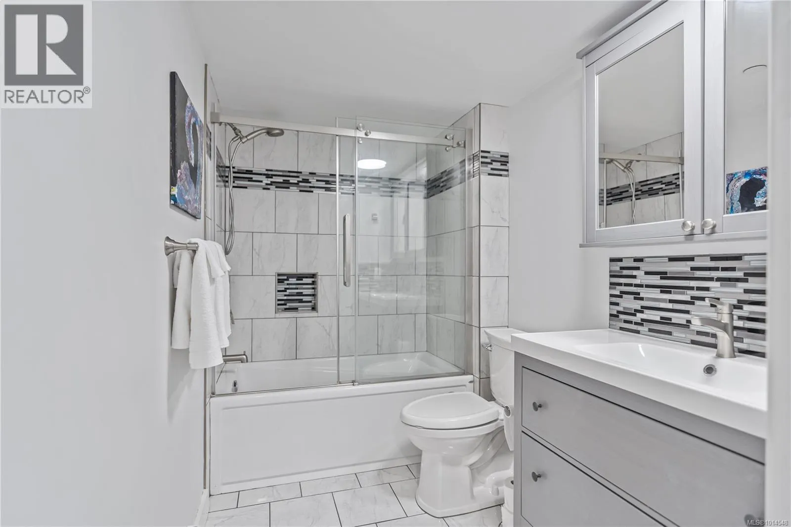 201 908 Brock Ave