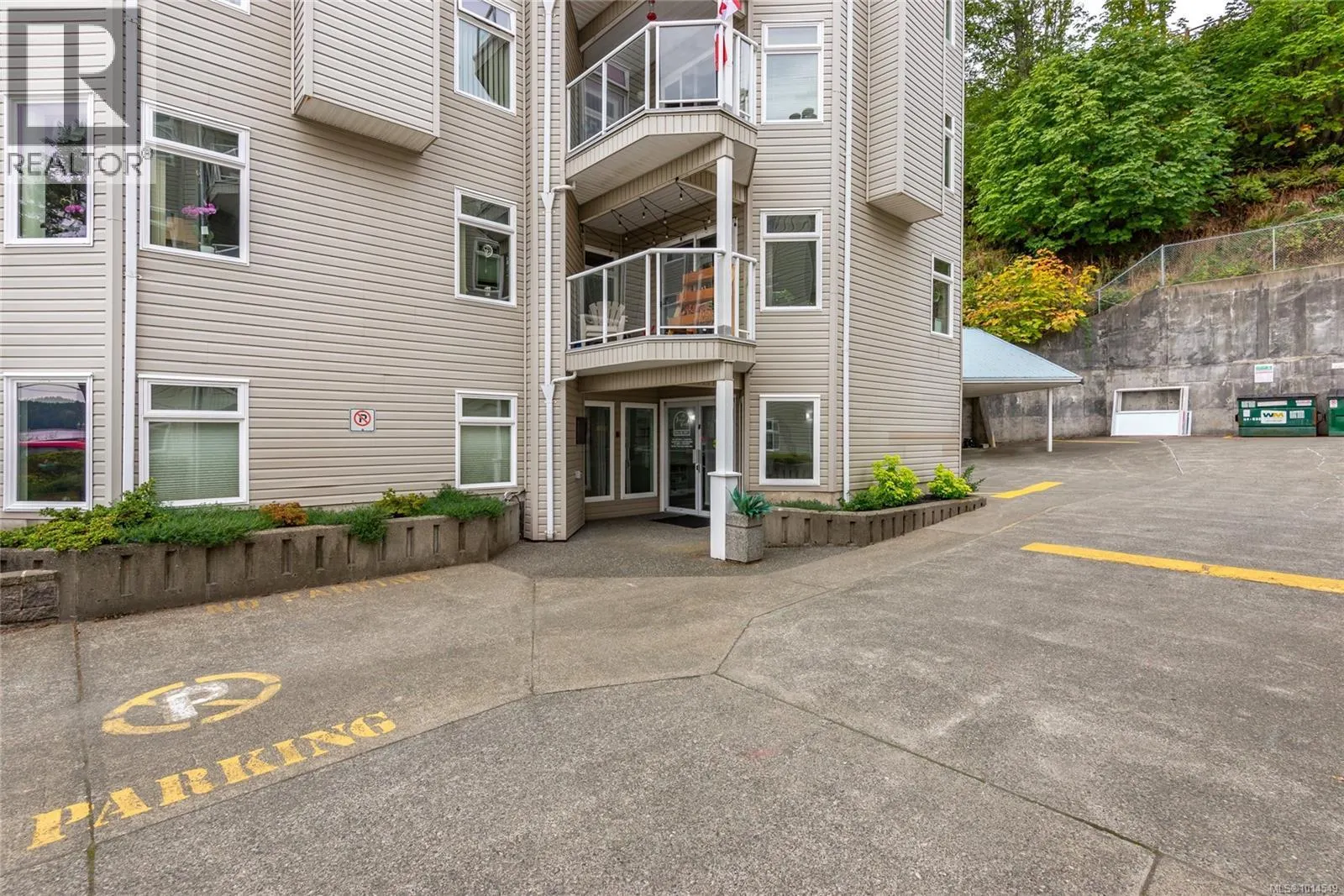 402B 670 Island Hwy S