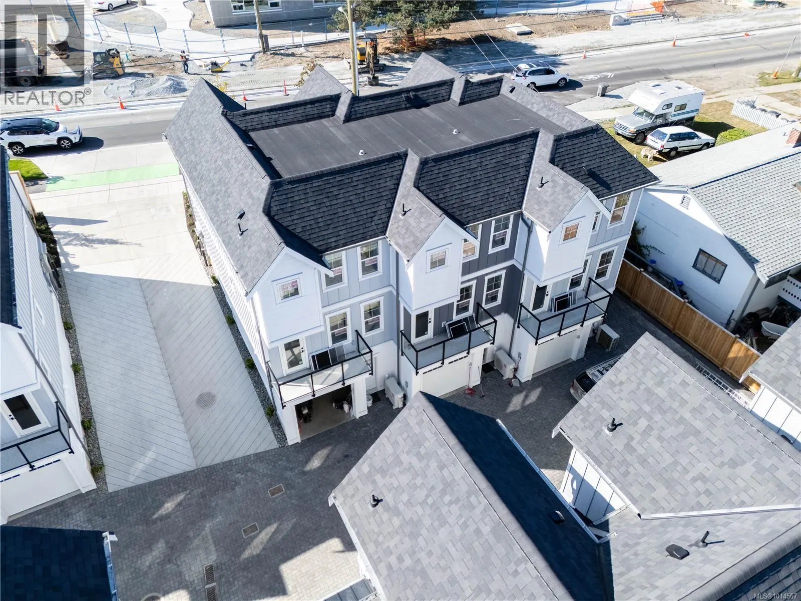 Unit 5 3907 Cedar Hill Rd