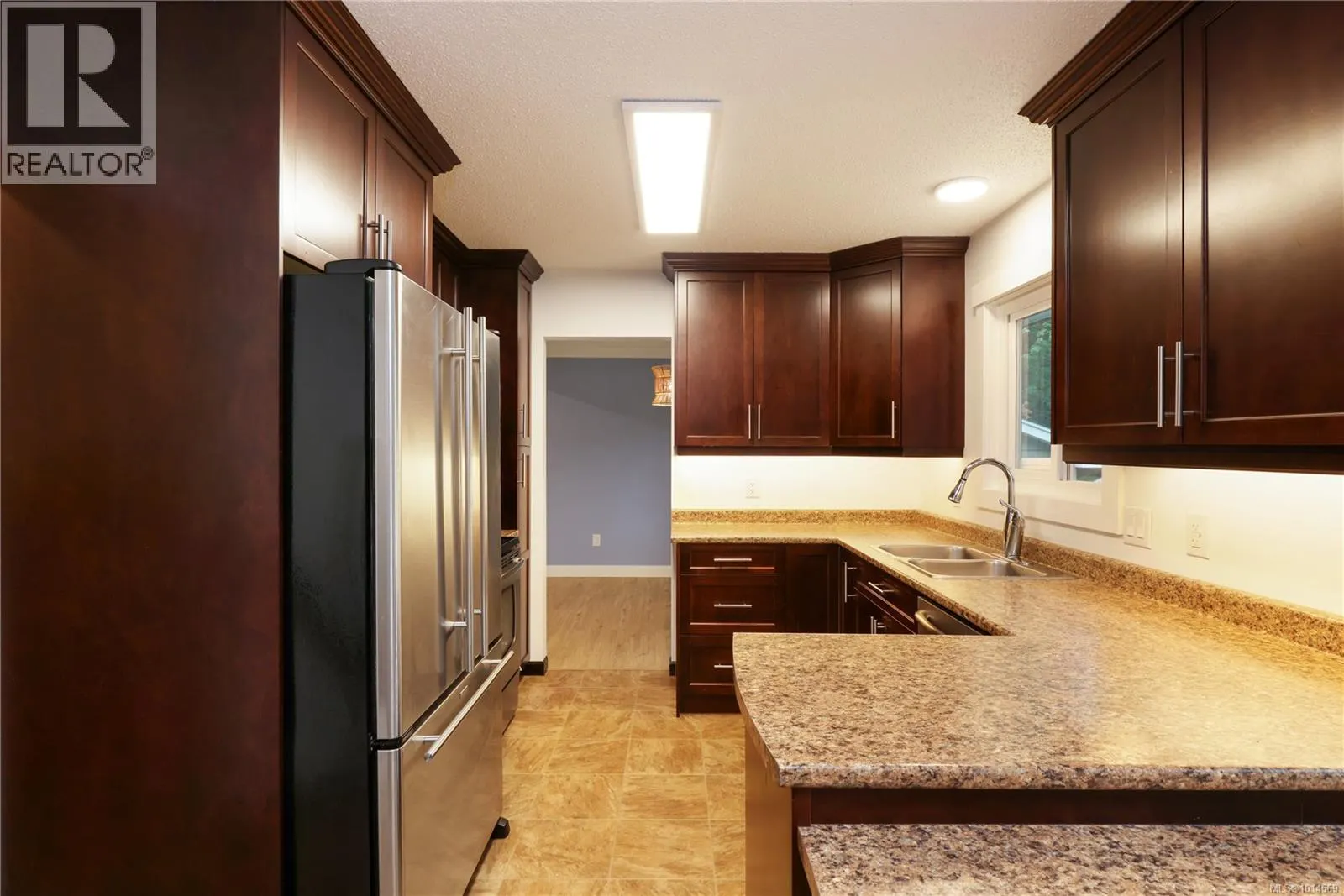 4513 Glenside Cres