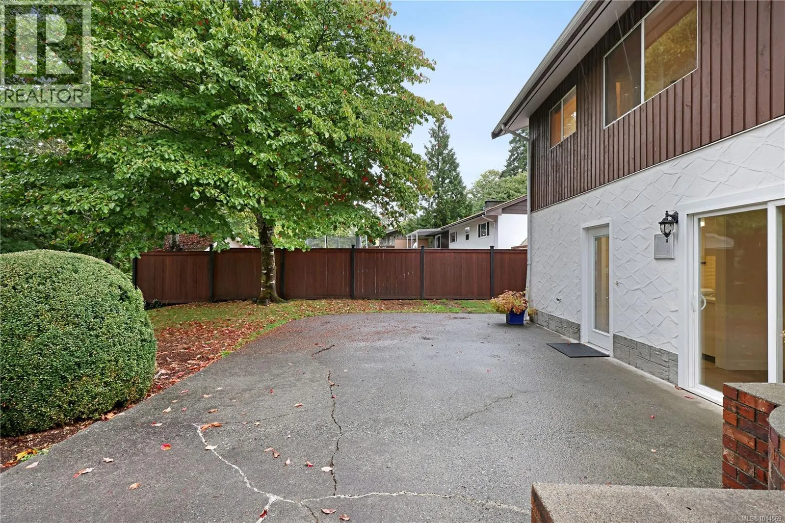 4513 Glenside Cres