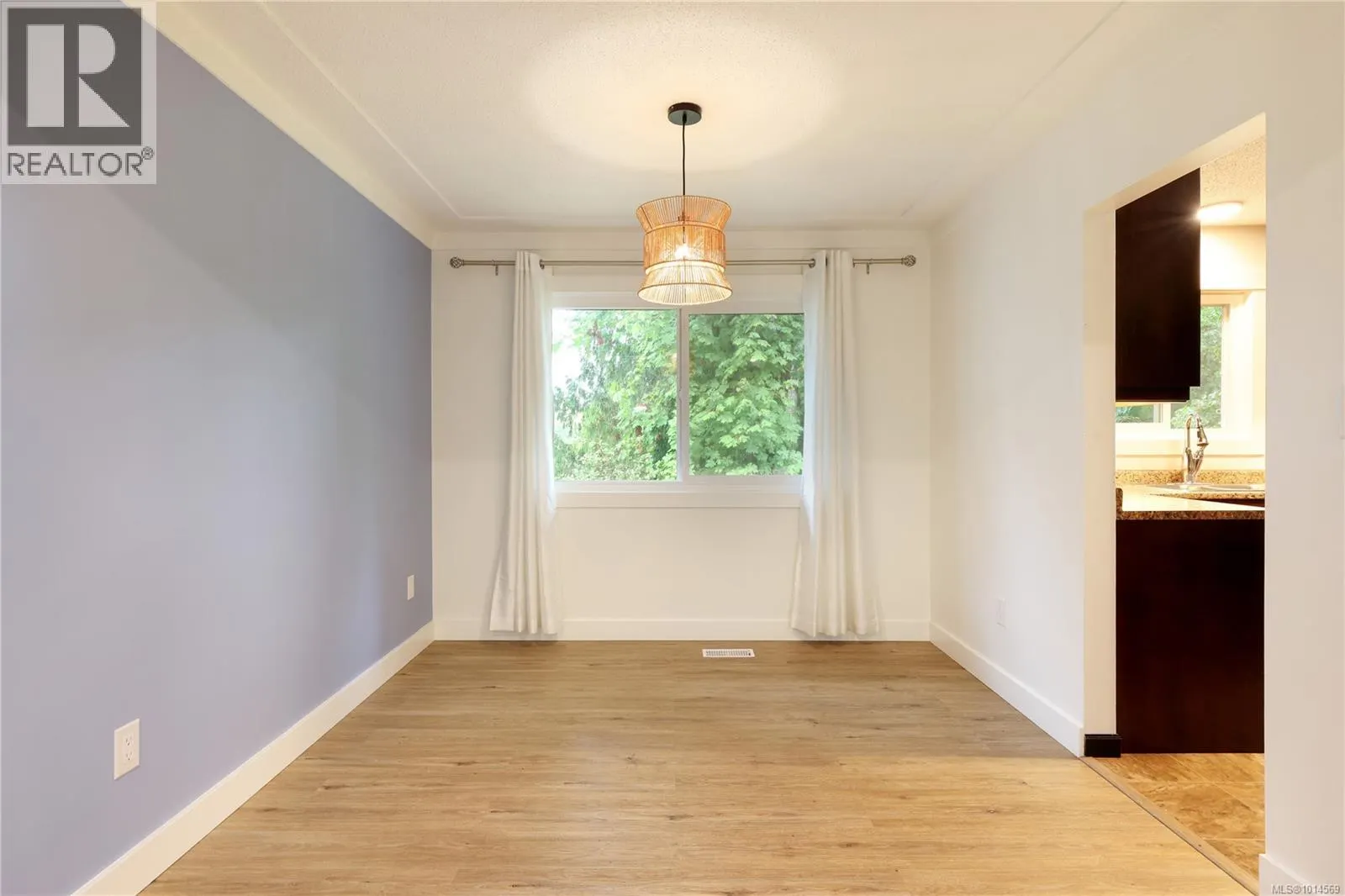 4513 Glenside Cres
