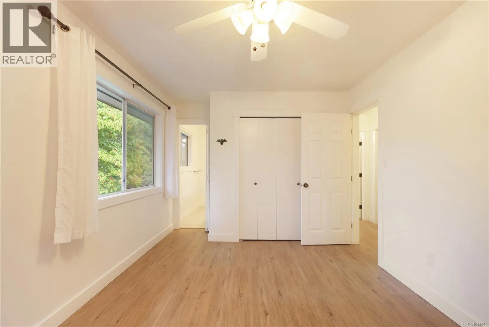 4513 Glenside Cres