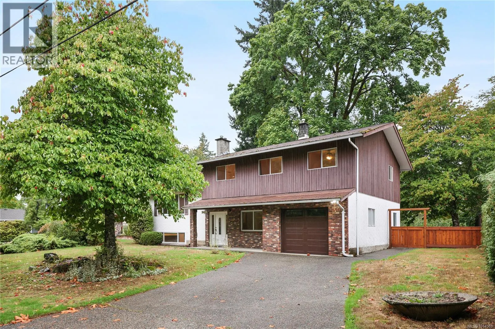 4513 Glenside Cres