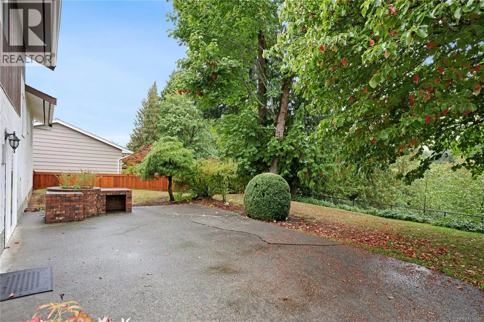 4513 Glenside Cres