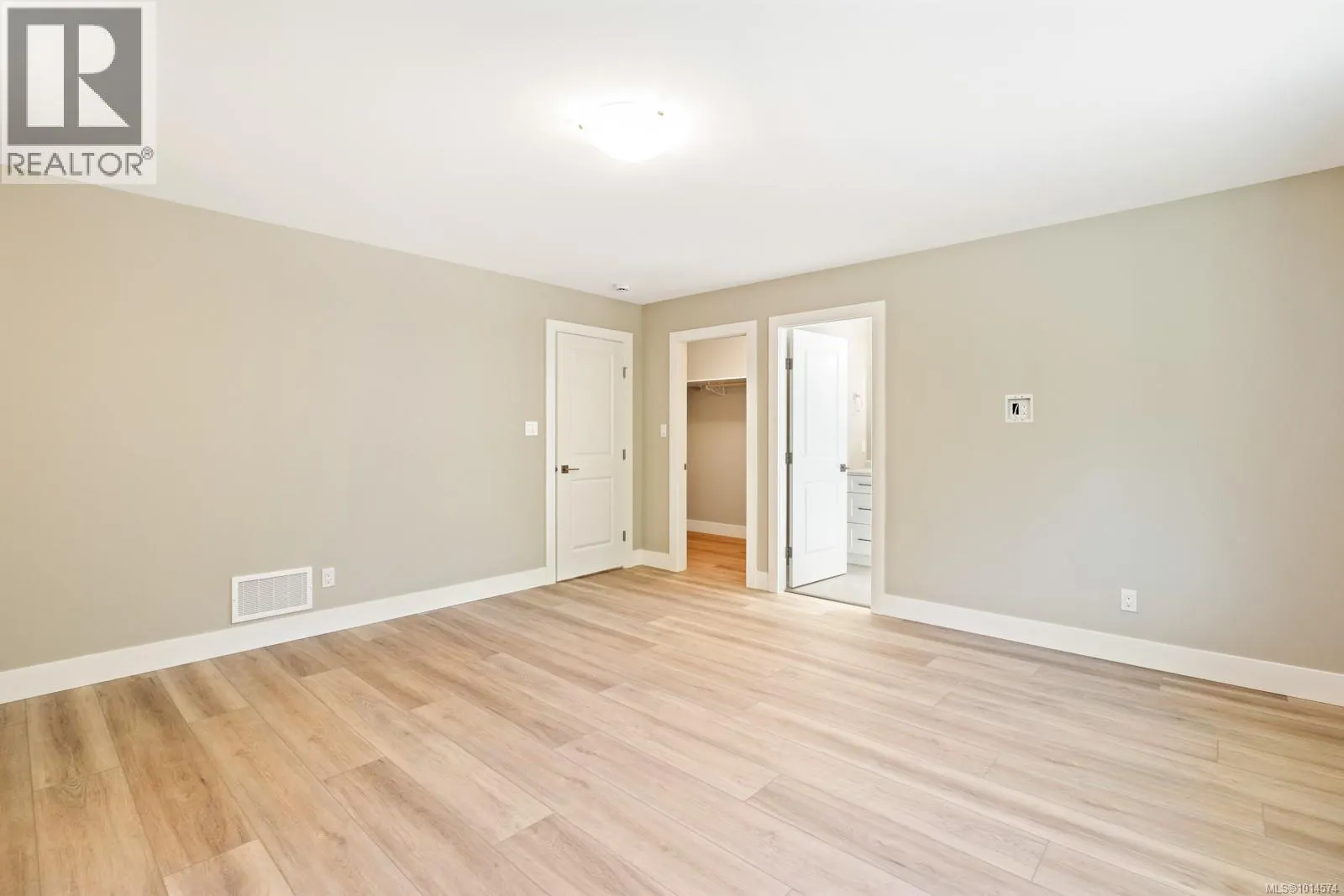 157 Elk Rd